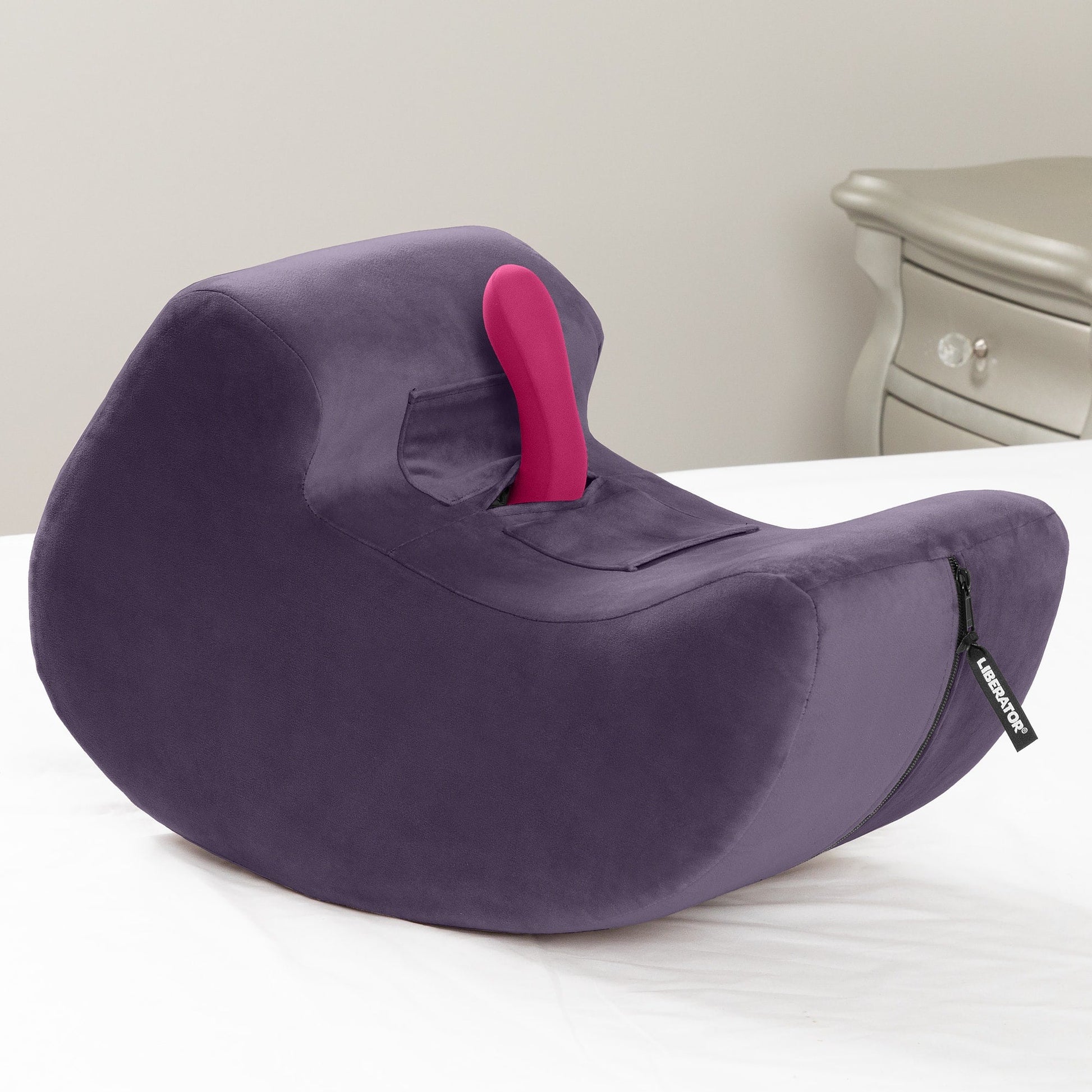Pulse Toy Mount, Bedroom Furniture by Liberator - shown in product photo 